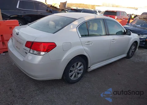 2010 Subaru Legacy 2.5I Premium из США, поврежденный, VIN 4S3BMCH65A3217969